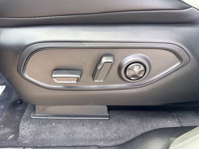 2026 Gray Metallic Jeep Grand Cherokee L Altitude 4X4 SUV
