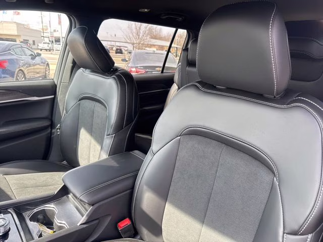 2026 Gray Metallic Jeep Grand Cherokee L Altitude 4X4 SUV