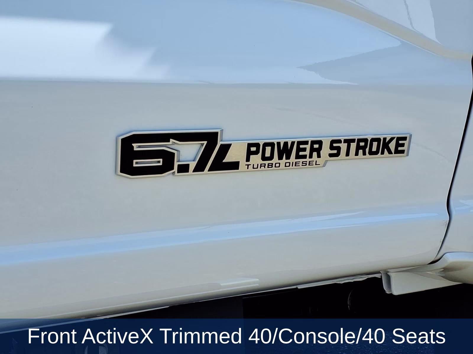 2026 Oxford White Ford Super Duty F-450 DRW Lariat 4X4 Truck