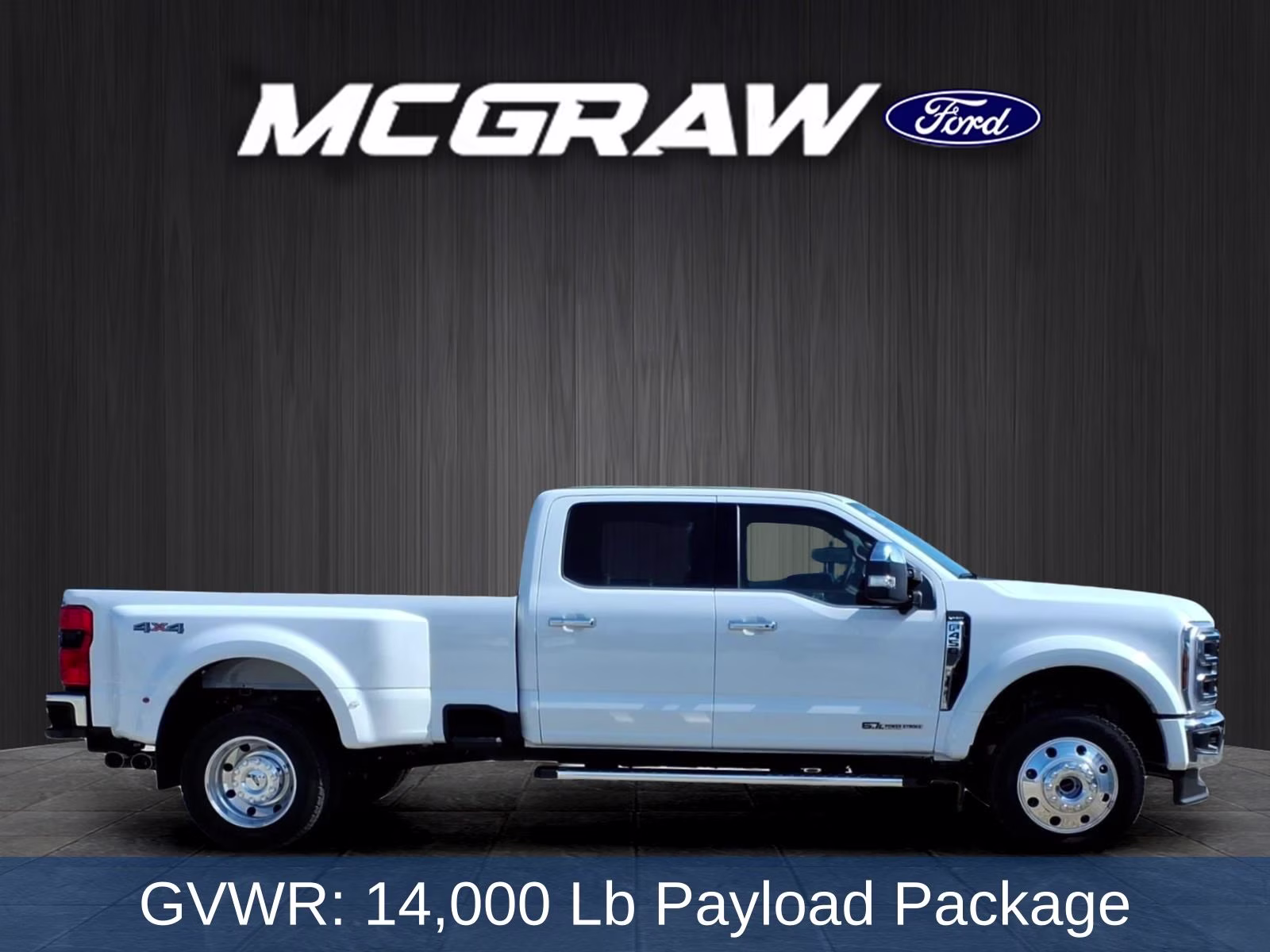 2026 Oxford White Ford Super Duty F-450 DRW Lariat 4X4 Truck