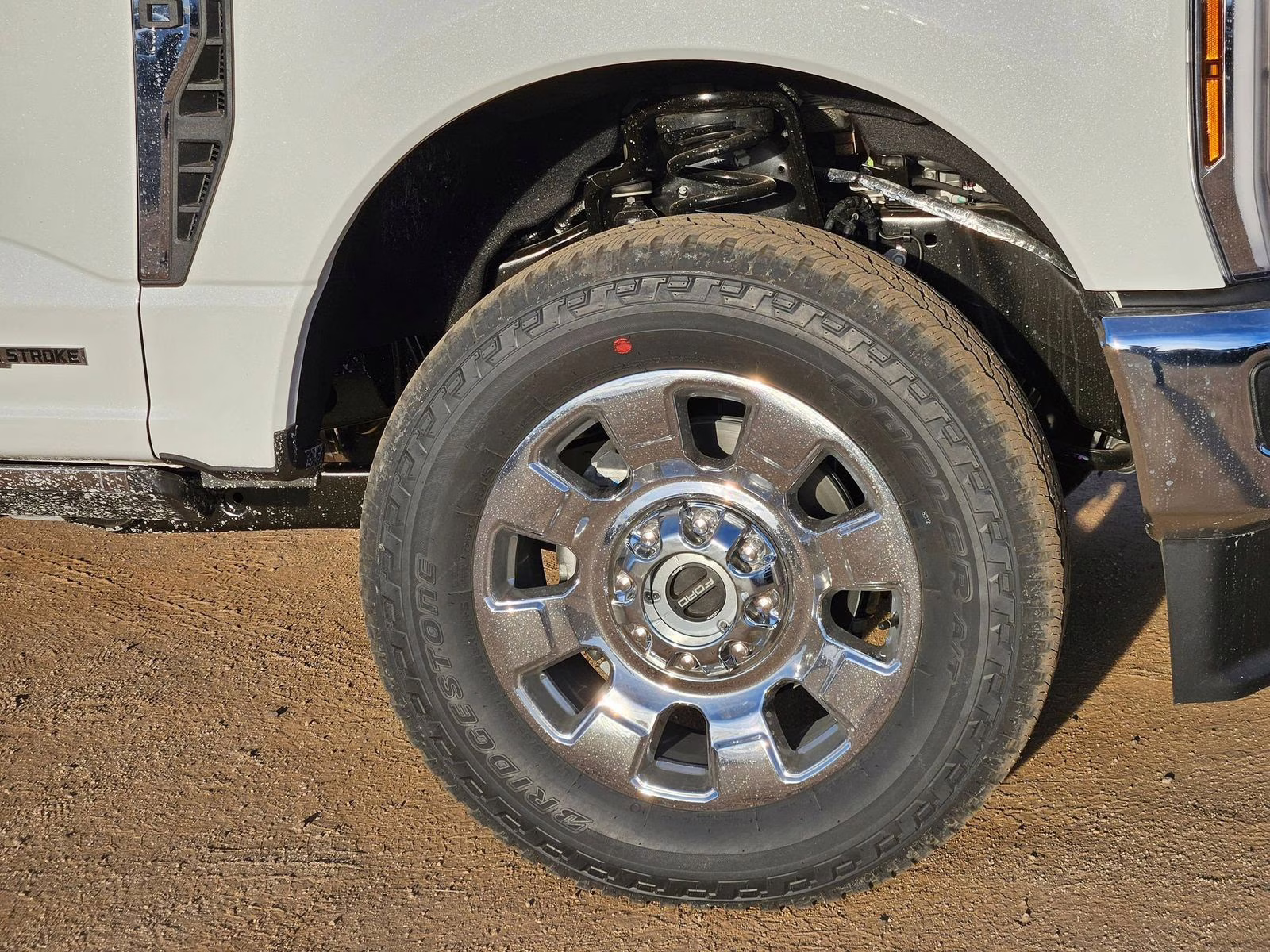 2026 White Metallic Ford Super Duty F-350 SRW Lariat 4X4 Truck