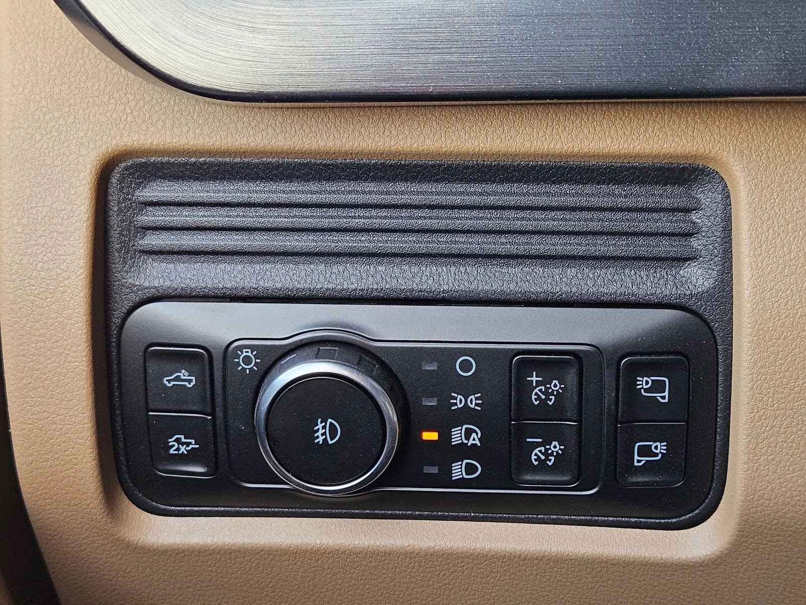 2026 White Metallic Ford Super Duty F-350 SRW Lariat 4X4 Truck