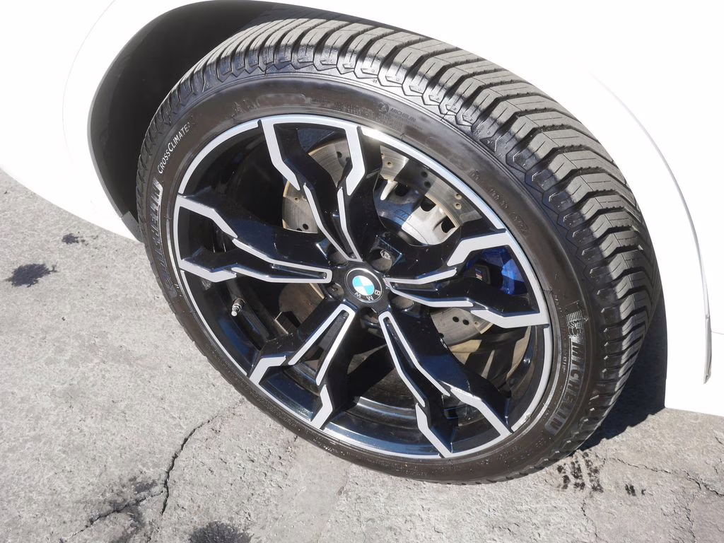 2021 Alpine White BMW X4 M Competition Package AWD SUV