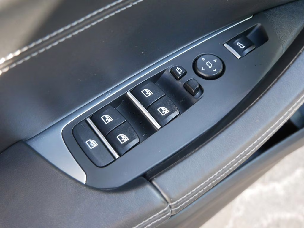 2021 Alpine White BMW X4 M Competition Package AWD SUV