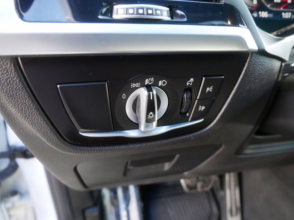 2021 Alpine White BMW X4 M Competition Package AWD SUV