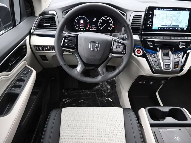 2026 Solar Silver Metallic Honda Odyssey Elite FWD Van