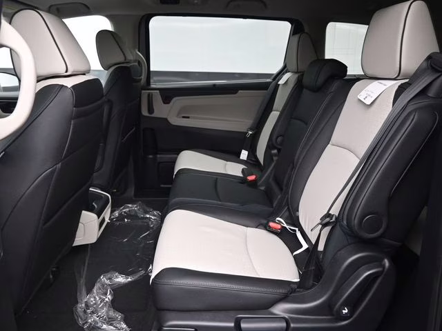 2026 Solar Silver Metallic Honda Odyssey Elite FWD Van