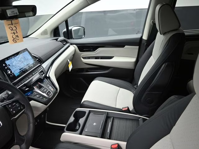 2026 Solar Silver Metallic Honda Odyssey Elite FWD Van