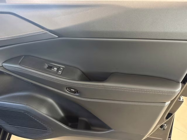 2026 Diamond Black Crystal Pearlcoat Jeep Cherokee Limited 4X4 SUV