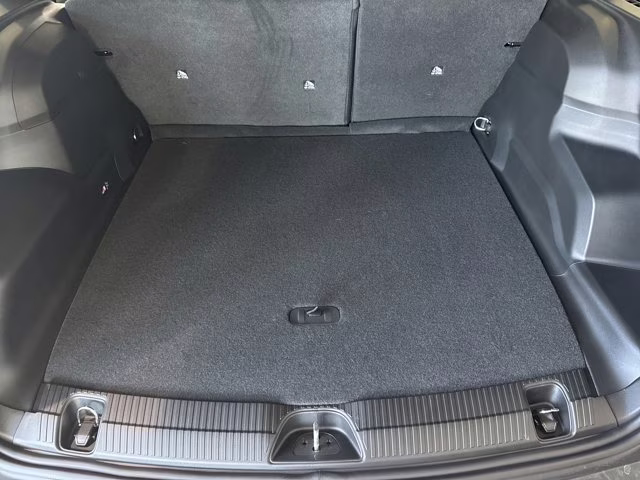 2026 Diamond Black Crystal Pearlcoat Jeep Cherokee Limited 4X4 SUV