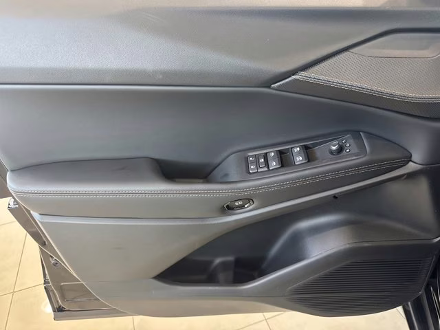 2026 Diamond Black Crystal Pearlcoat Jeep Cherokee Limited 4X4 SUV