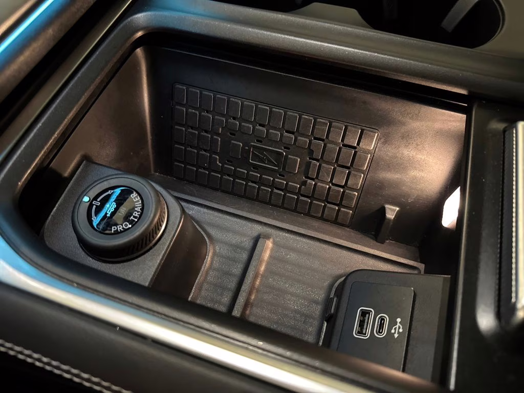 2025 Agate Black Metallic Ford Expedition Max Platinum 4X4 SUV