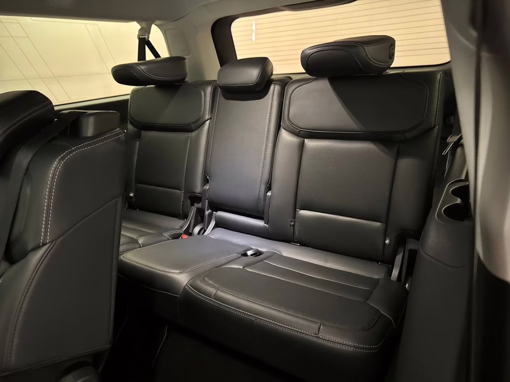 2025 Agate Black Metallic Ford Expedition Max Platinum 4X4 SUV