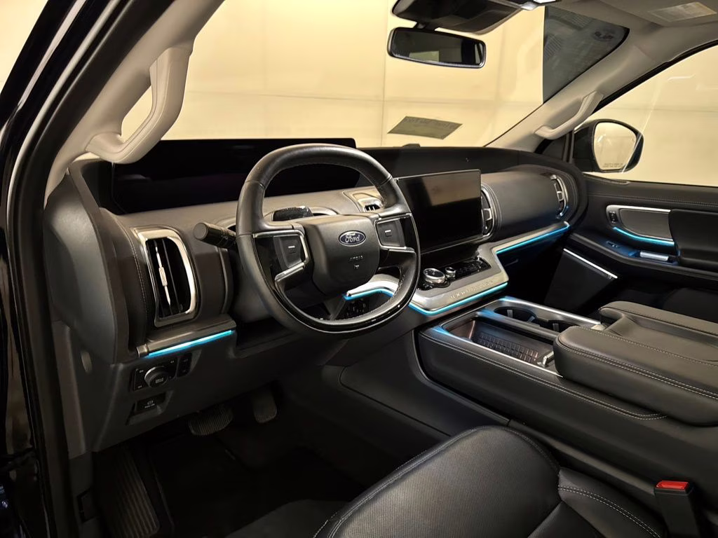 2025 Agate Black Metallic Ford Expedition Max Platinum 4X4 SUV