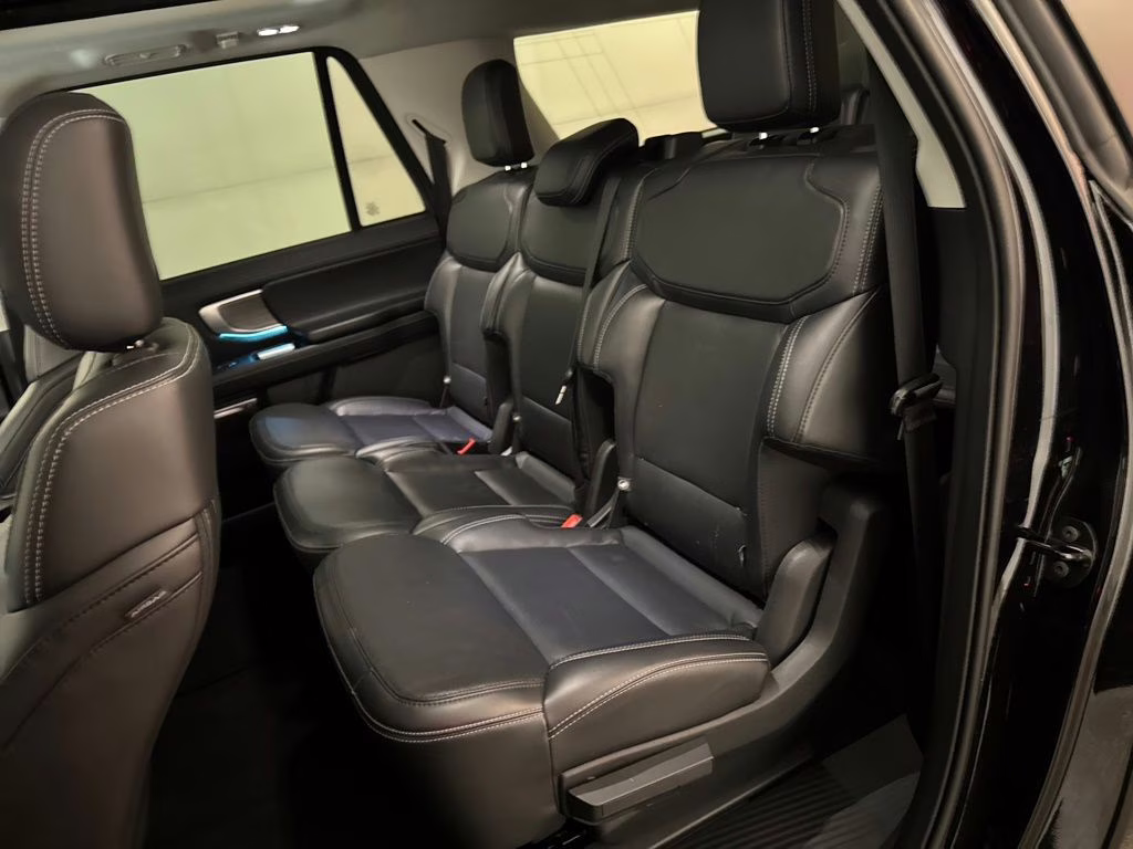 2025 Agate Black Metallic Ford Expedition Max Platinum 4X4 SUV