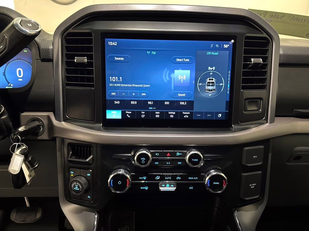 2025 Agate Black Metallic Ford F-150 XLT 4X4 Truck