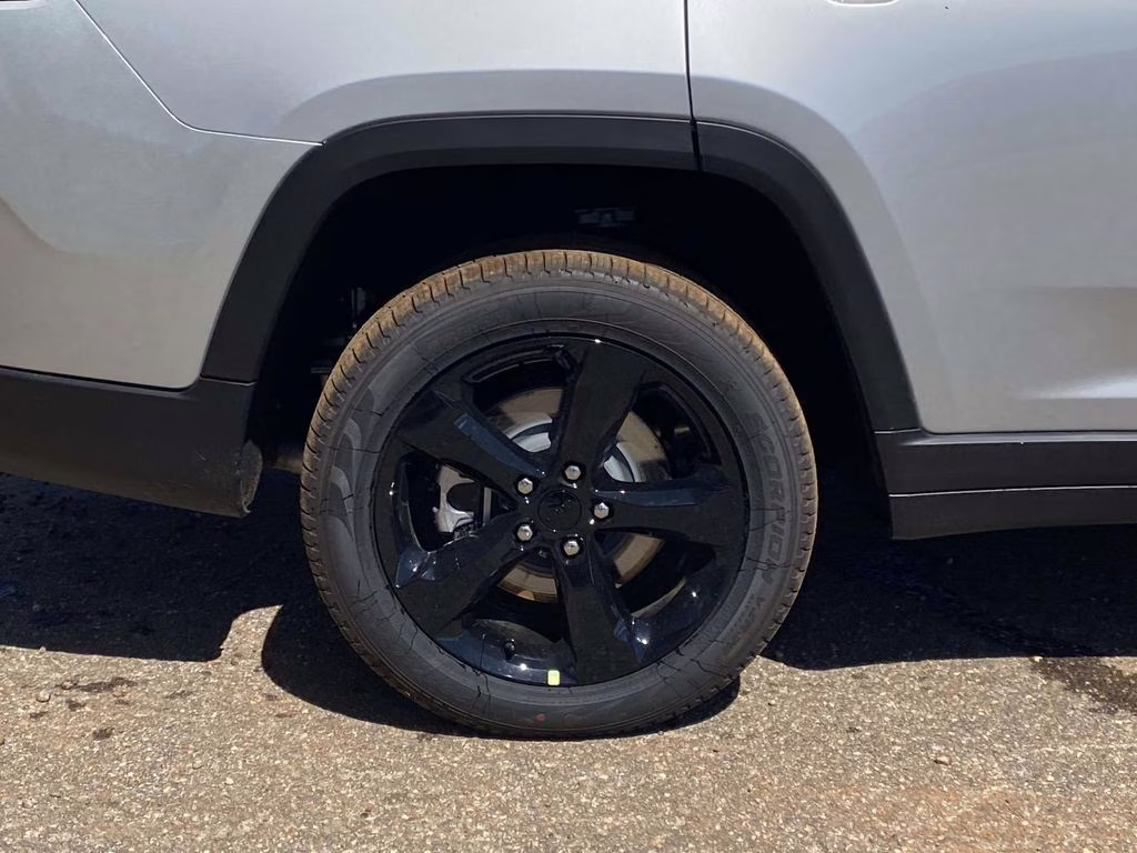 2026 Silver Zynith Jeep Grand Cherokee L Limited RWD SUV