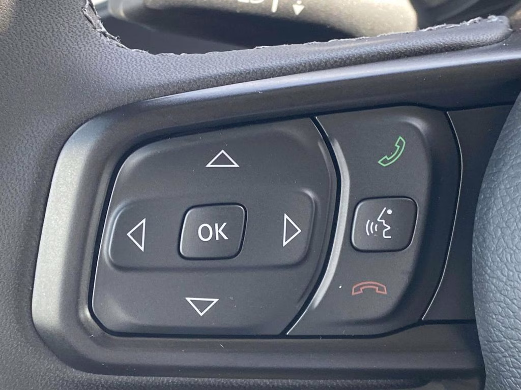 2026 Bright White Clearcoat Jeep Gladiator Sahara 4X4 Truck