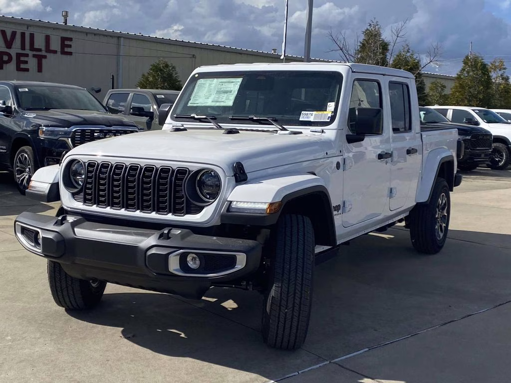 2026 Bright White Clearcoat Jeep Gladiator Sahara 4X4 Truck
