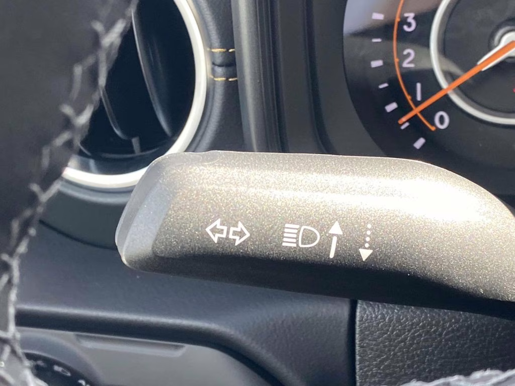 2026 Bright White Clearcoat Jeep Gladiator Sahara 4X4 Truck