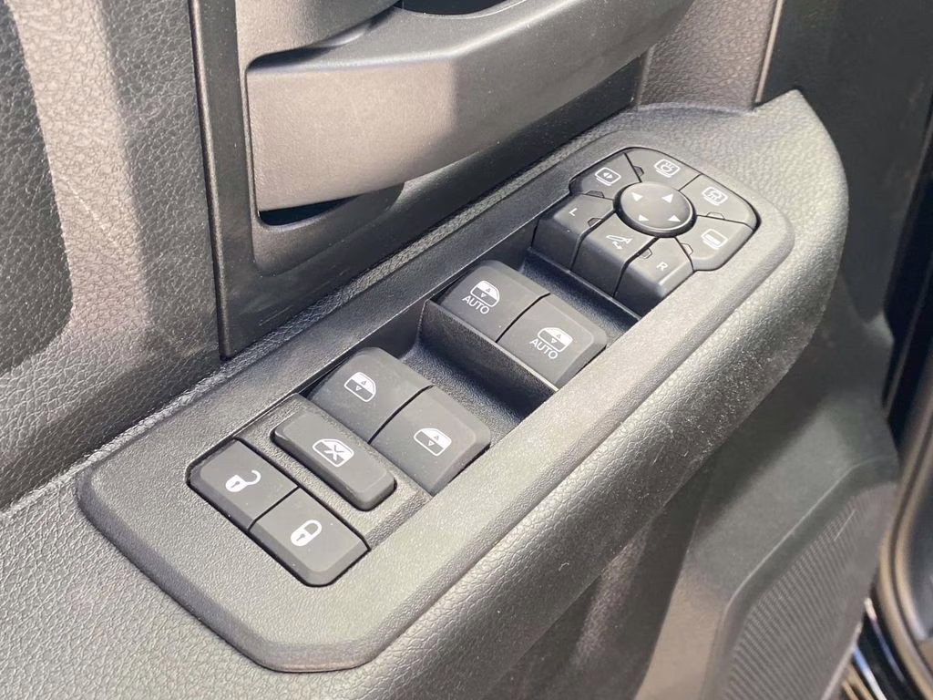 2026 Diamond Black Crystal Pearlcoat Ram 2500 Tradesman 4X4 Truck