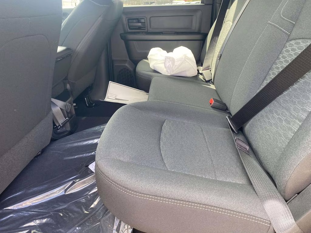 2026 Diamond Black Crystal Pearlcoat Ram 2500 Tradesman 4X4 Truck