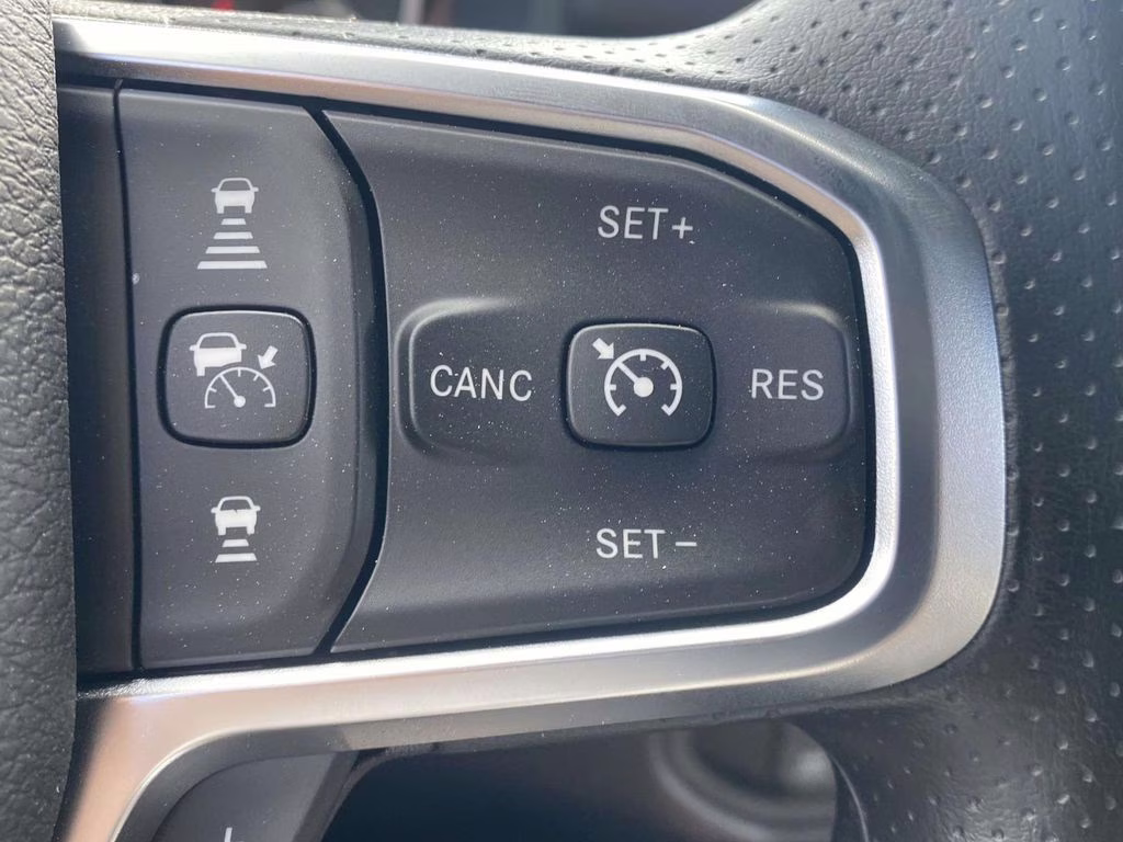 2026 Diamond Black Crystal Pearlcoat Ram 2500 Tradesman 4X4 Truck