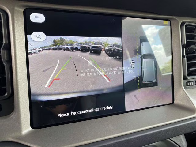 2026 Oxford White Ford Bronco Outer Banks 4X4 SUV