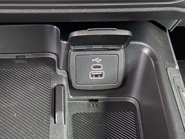 2026 Oxford White Ford Bronco Outer Banks 4X4 SUV