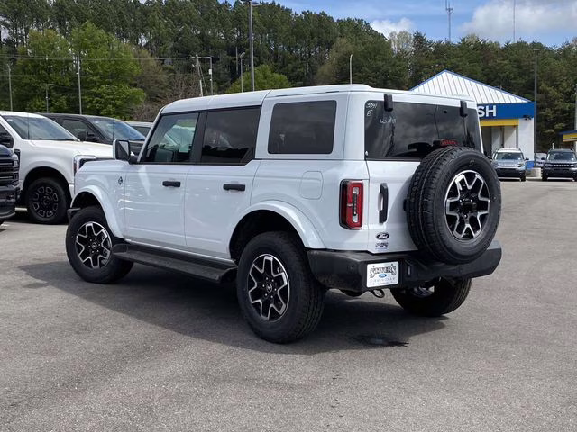 2026 Oxford White Ford Bronco Outer Banks 4X4 SUV