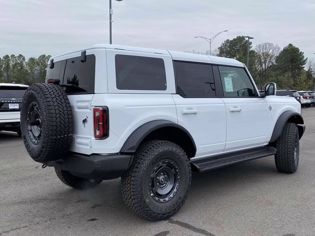 2026 Oxford White Ford Bronco Outer Banks 4X4 SUV