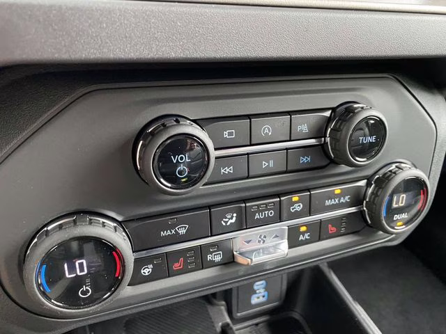 2026 Shadow Black Ford Bronco Outer Banks 4X4 SUV