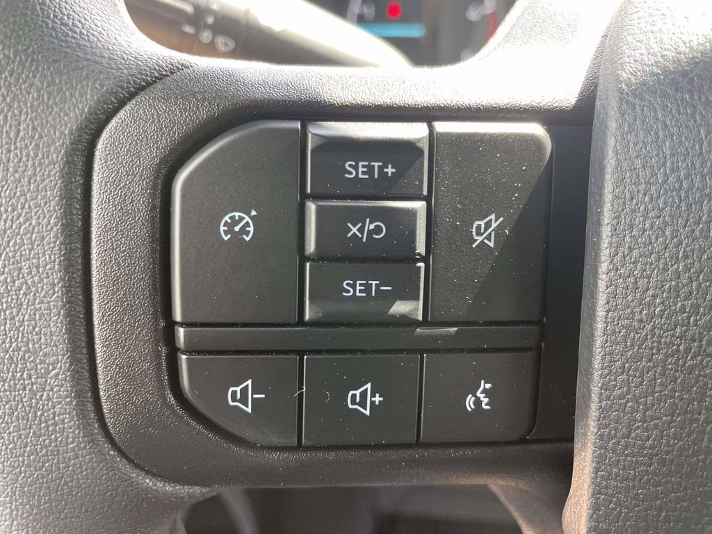 2026 Oxford White Ford Super Duty F-350 DRW XL 4X4 Truck