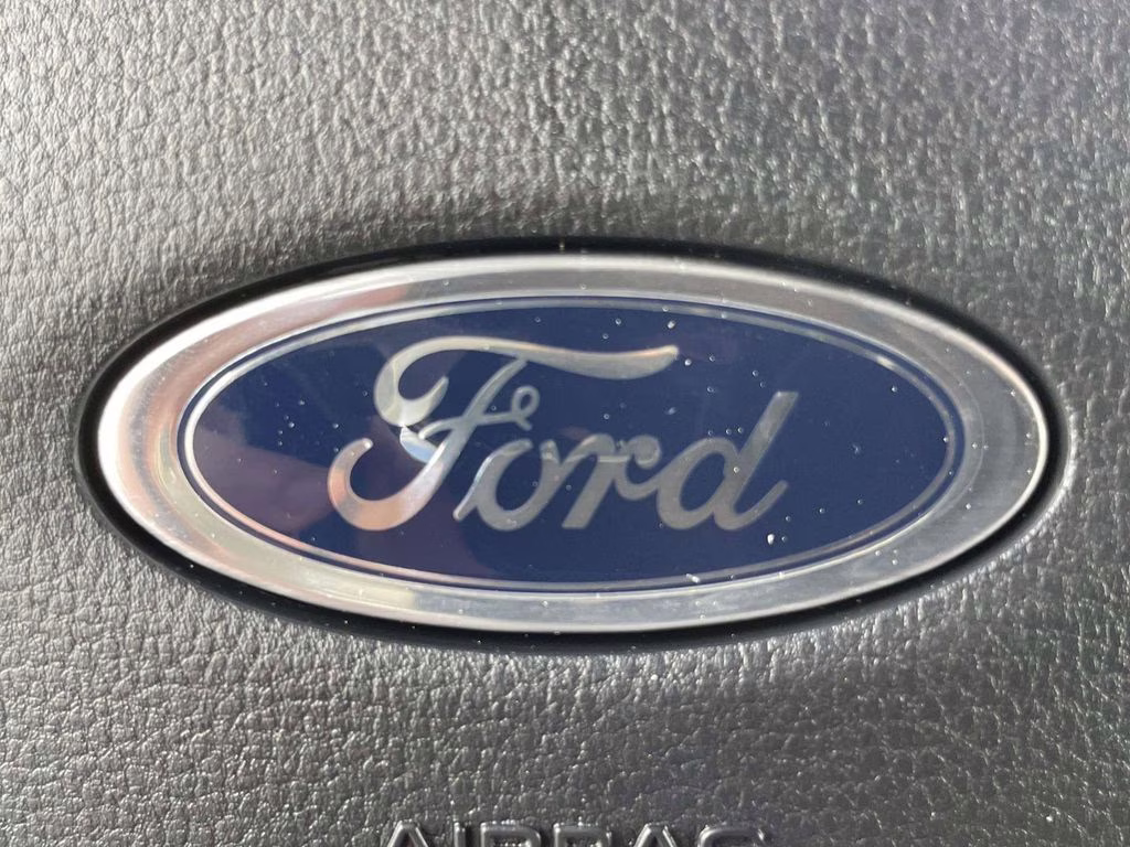 2026 Oxford White Ford Super Duty F-350 DRW XL 4X4 Truck