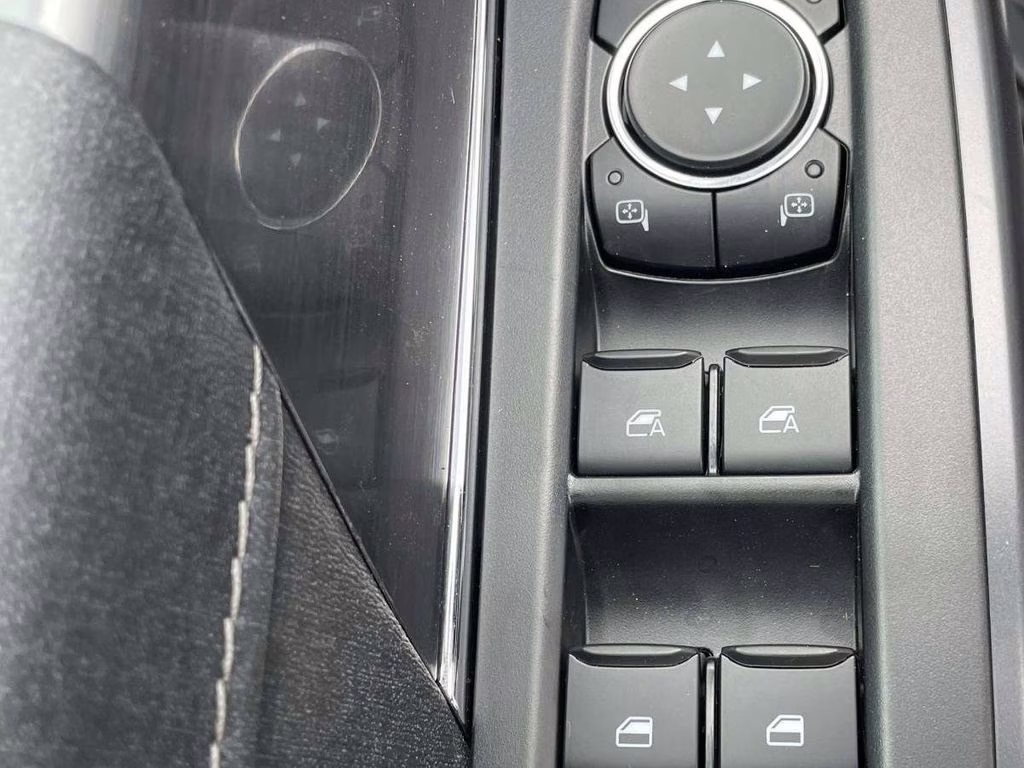 2026 Oxford White Ford F-150 Lariat 4X4 Truck