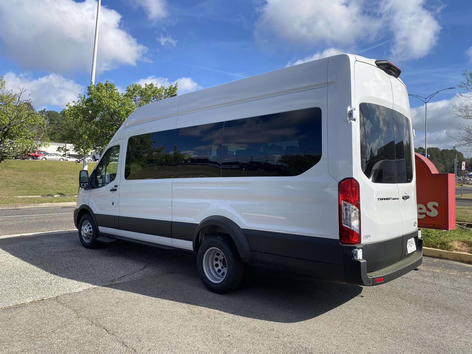 2026 Oxford White Ford Transit-350 XL RWD Crossover