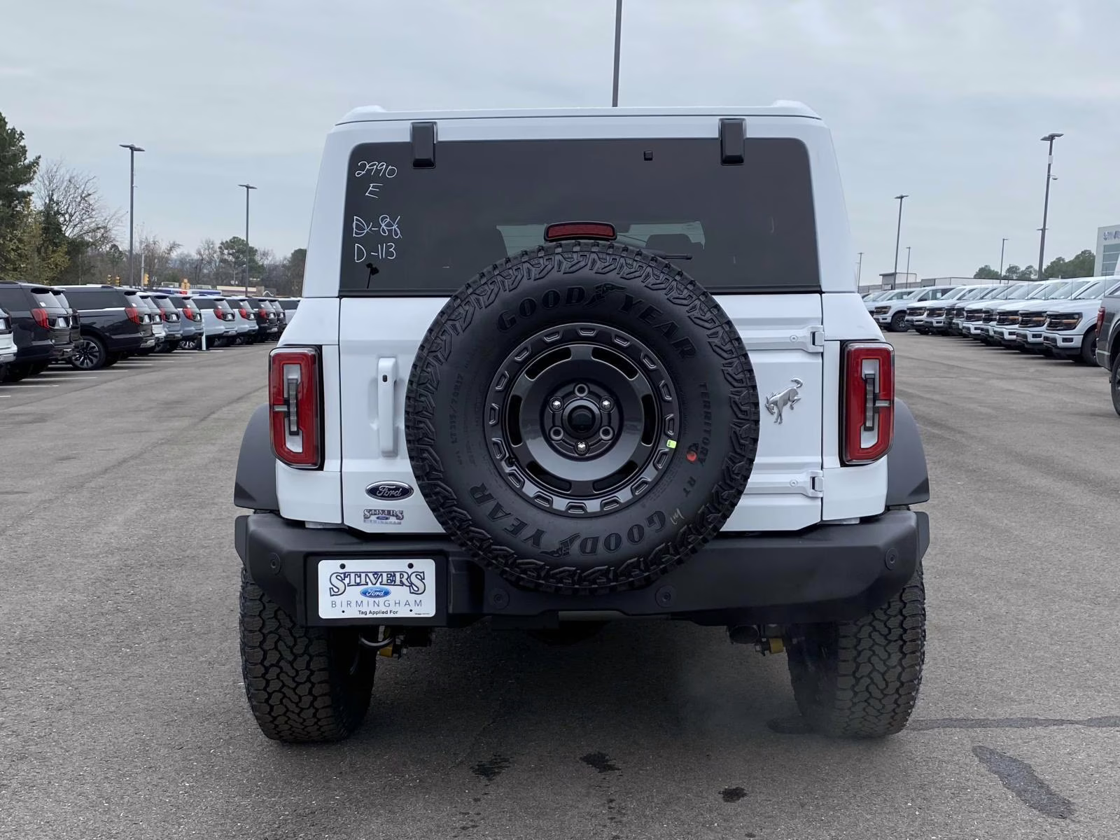 2026 Oxford White Ford Bronco Outer Banks 4X4 SUV