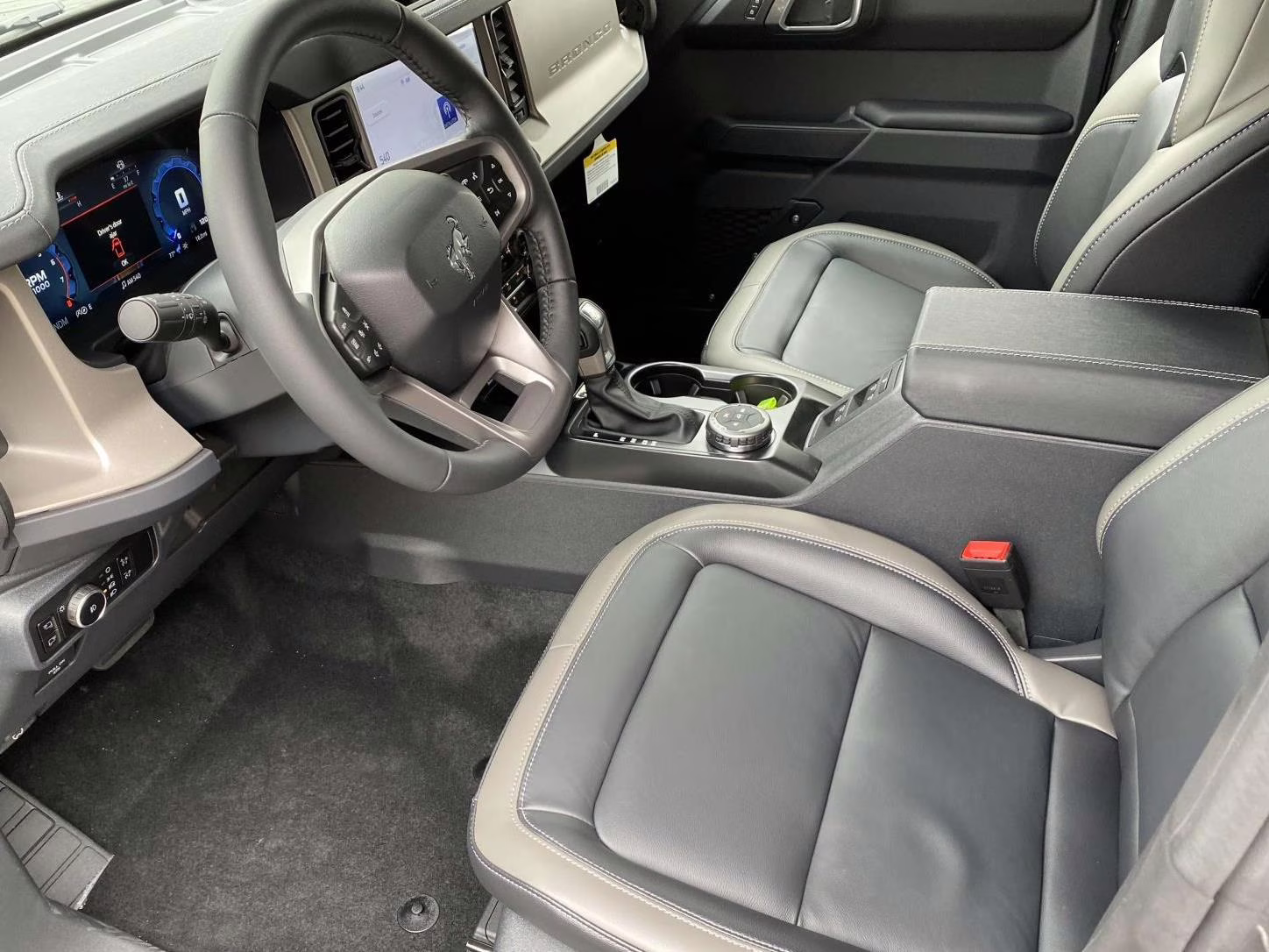 2026 Shadow Black Ford Bronco Outer Banks 4X4 SUV