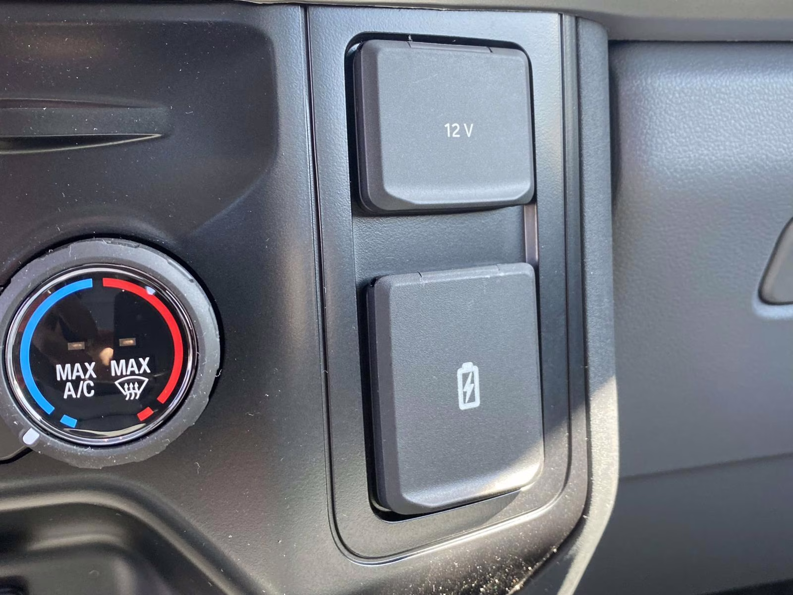 2026 Oxford White Ford Super Duty F-350 DRW XL 4X4 Truck