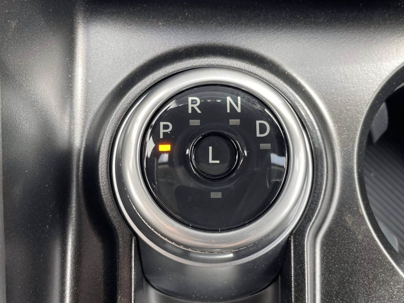 2026 Space White Metallic Ford Explorer Active RWD SUV