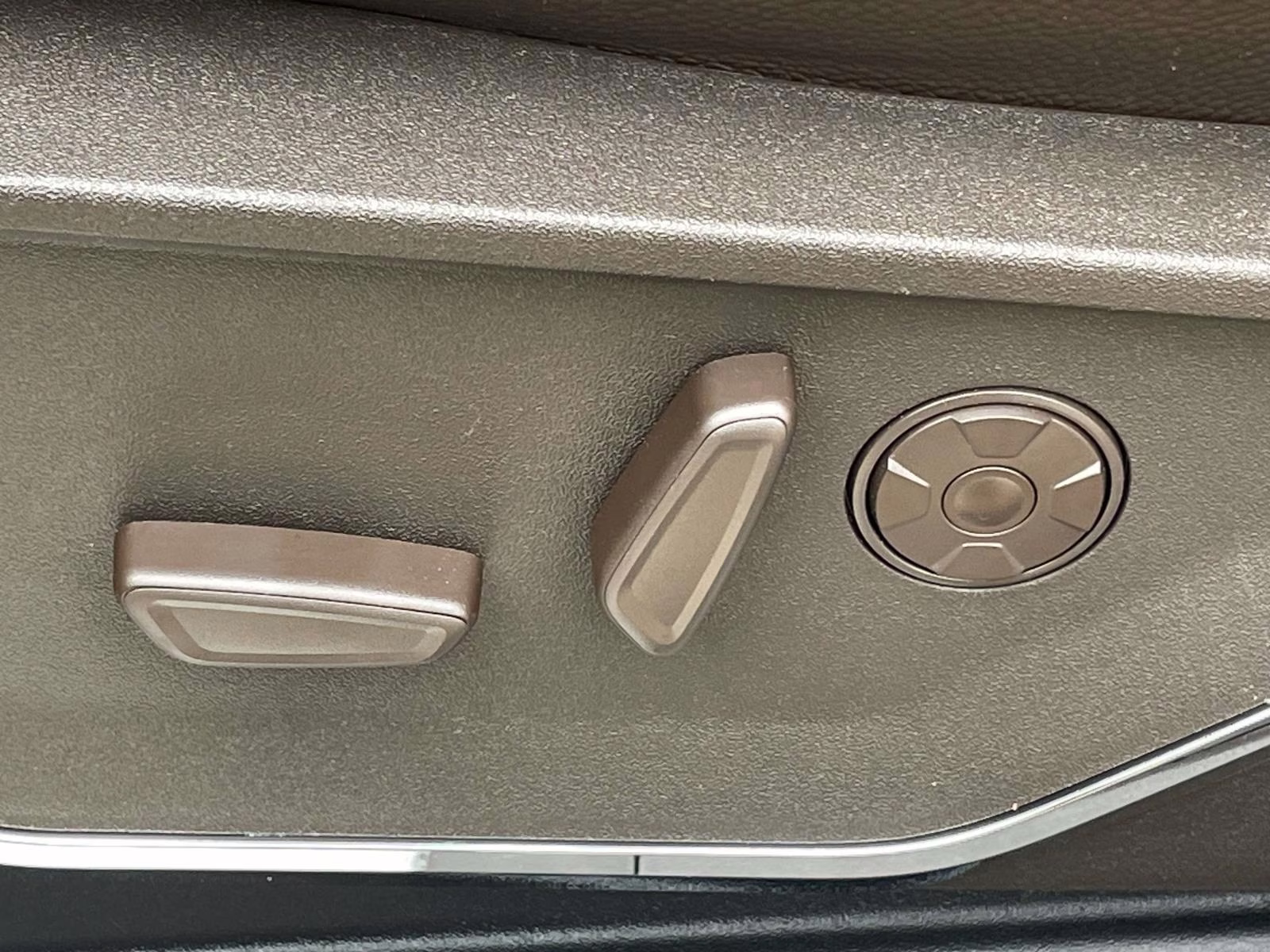 2026 Star White Metallic Tri-Coat Ford Super Duty F-250 SRW King Ranch 4X4 Truck