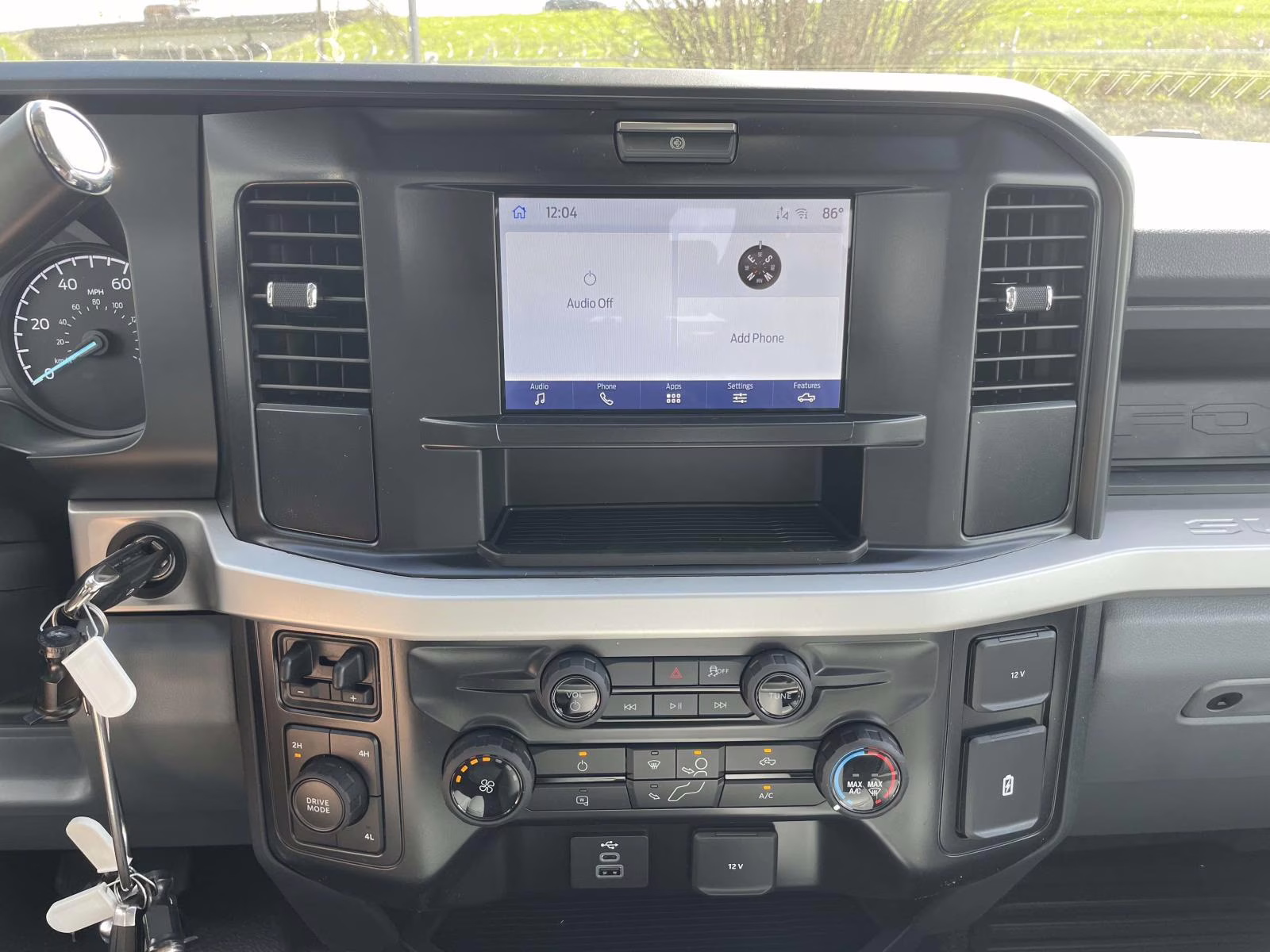 2026 Oxford White Ford Super Duty F-350 DRW XL 4X4 Truck