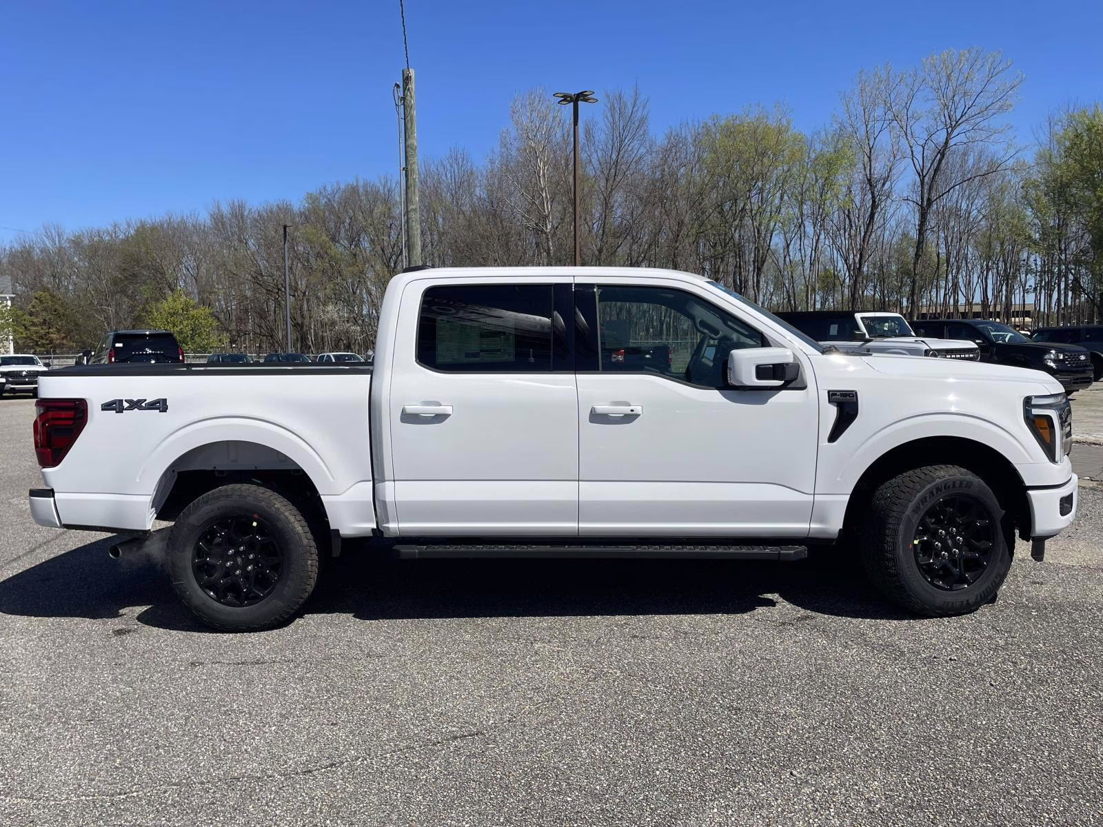 2026 Oxford White Ford F-150 Lariat 4X4 Truck