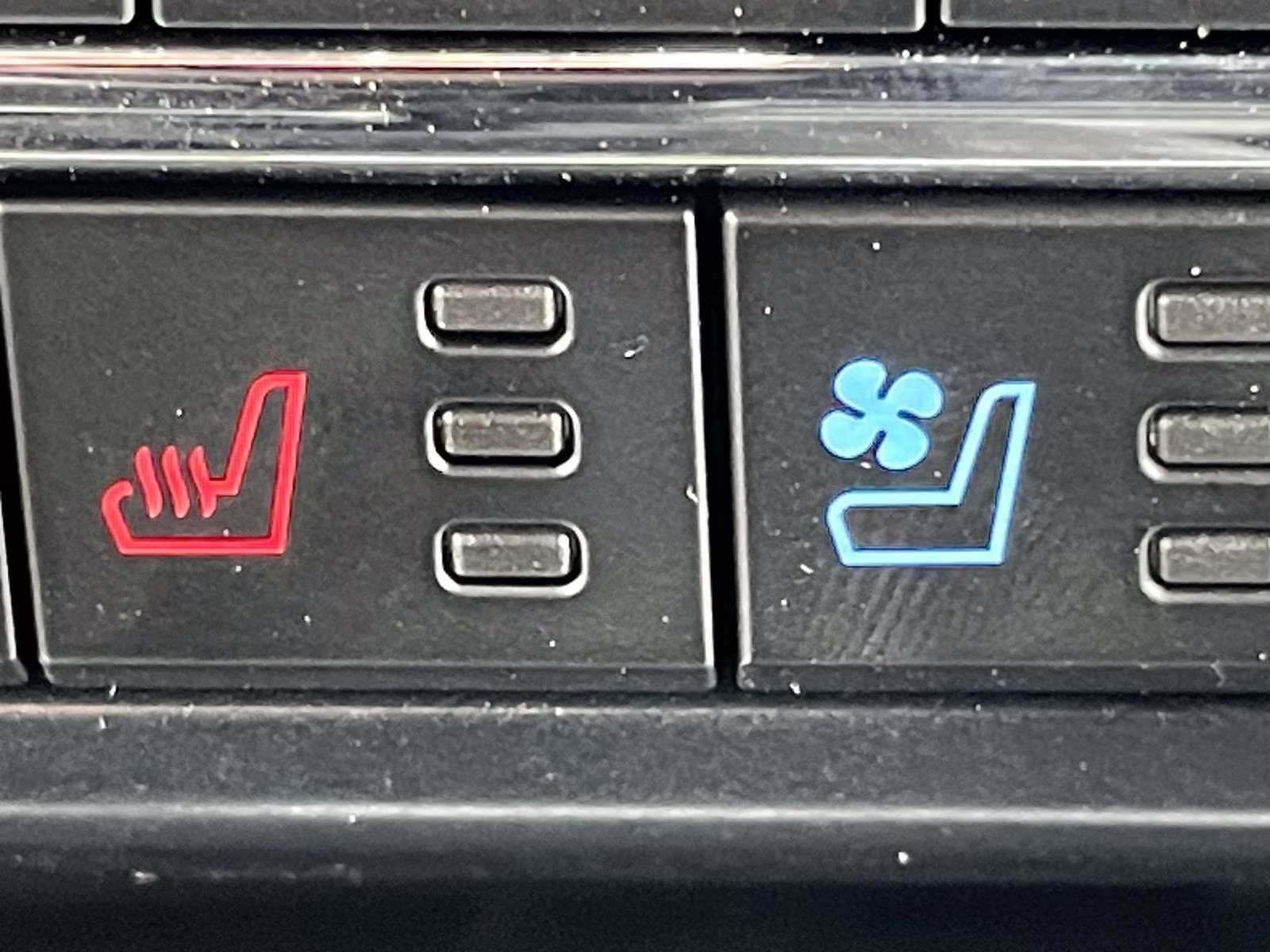 2026 Oxford White Ford F-150 Lariat 4X4 Truck