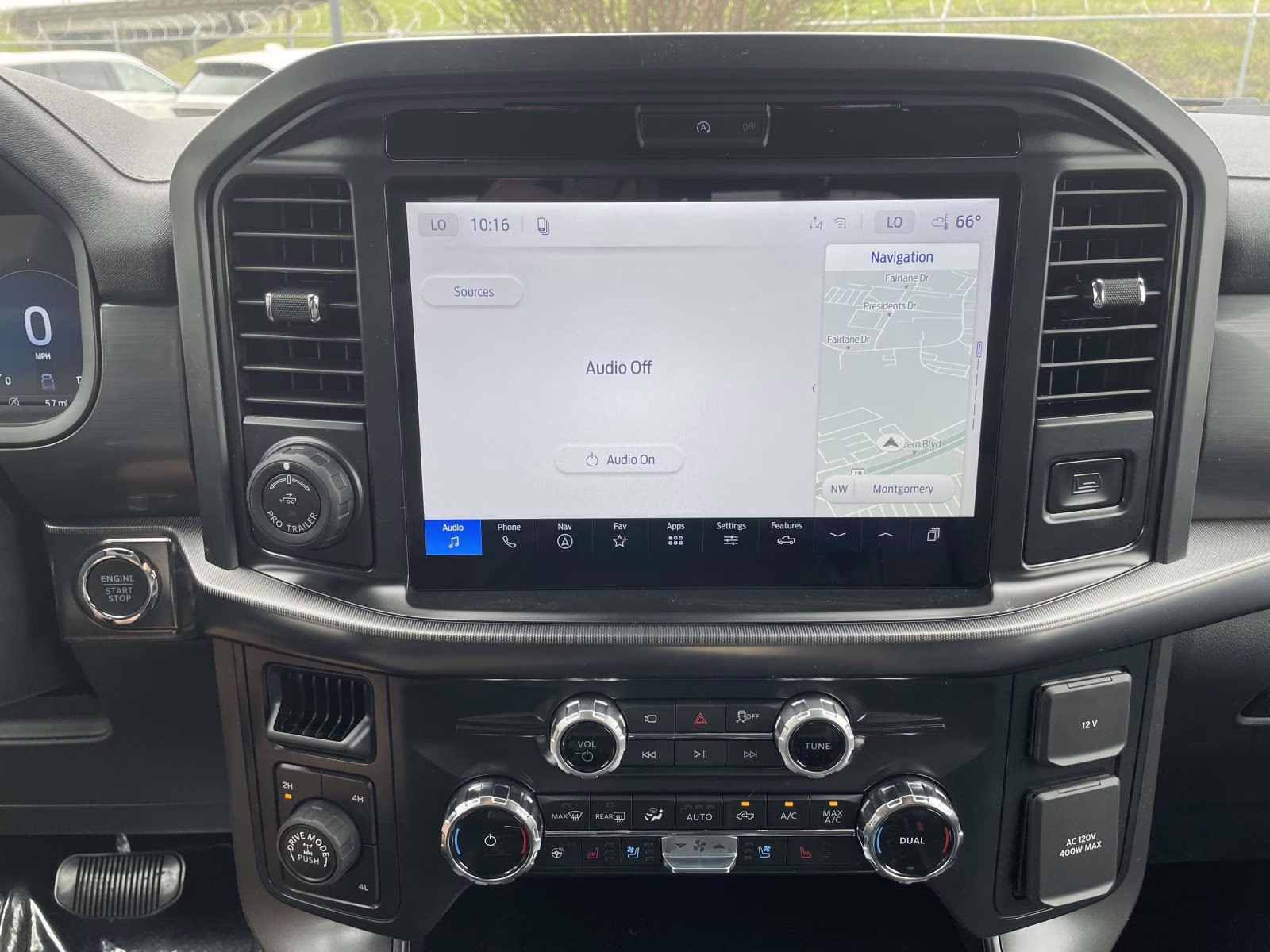 2026 Oxford White Ford F-150 Lariat 4X4 Truck