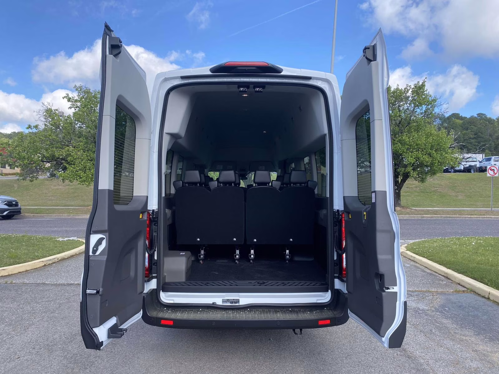2026 Oxford White Ford Transit-350 XL RWD Crossover