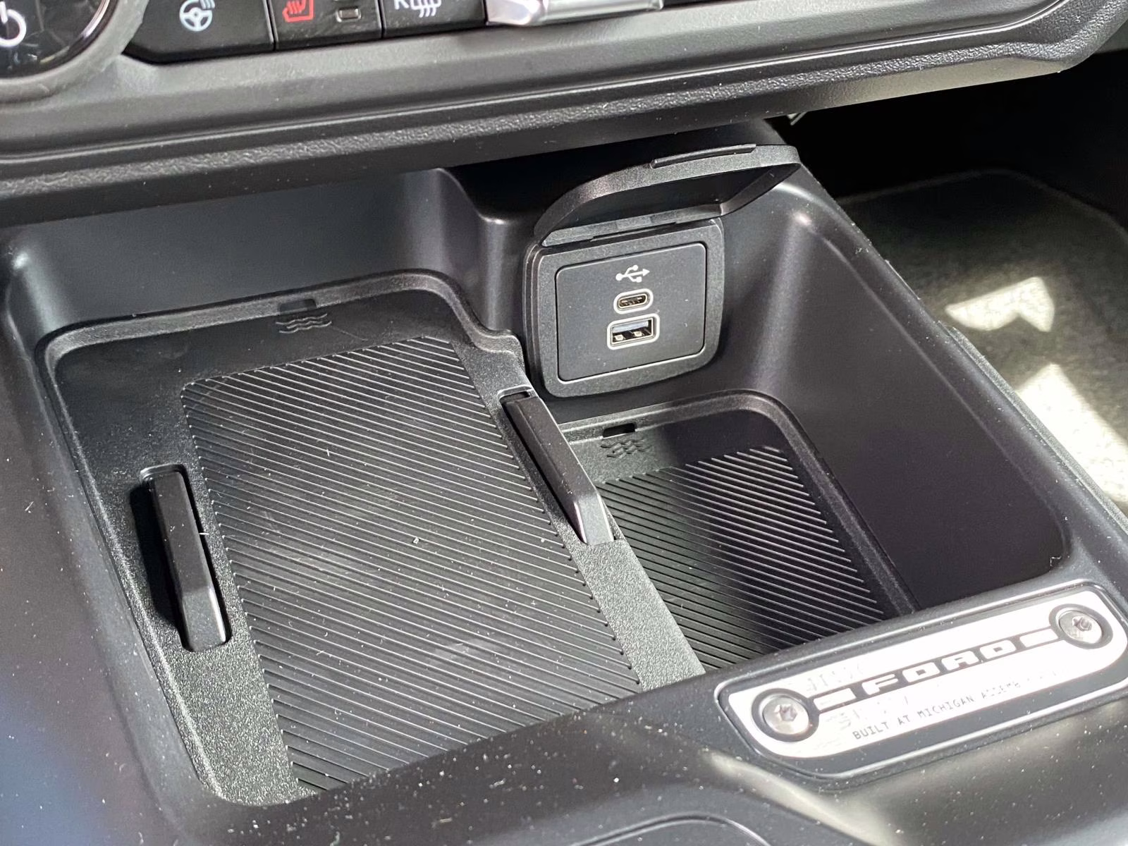 2026 Oxford White Ford Bronco Outer Banks 4X4 SUV