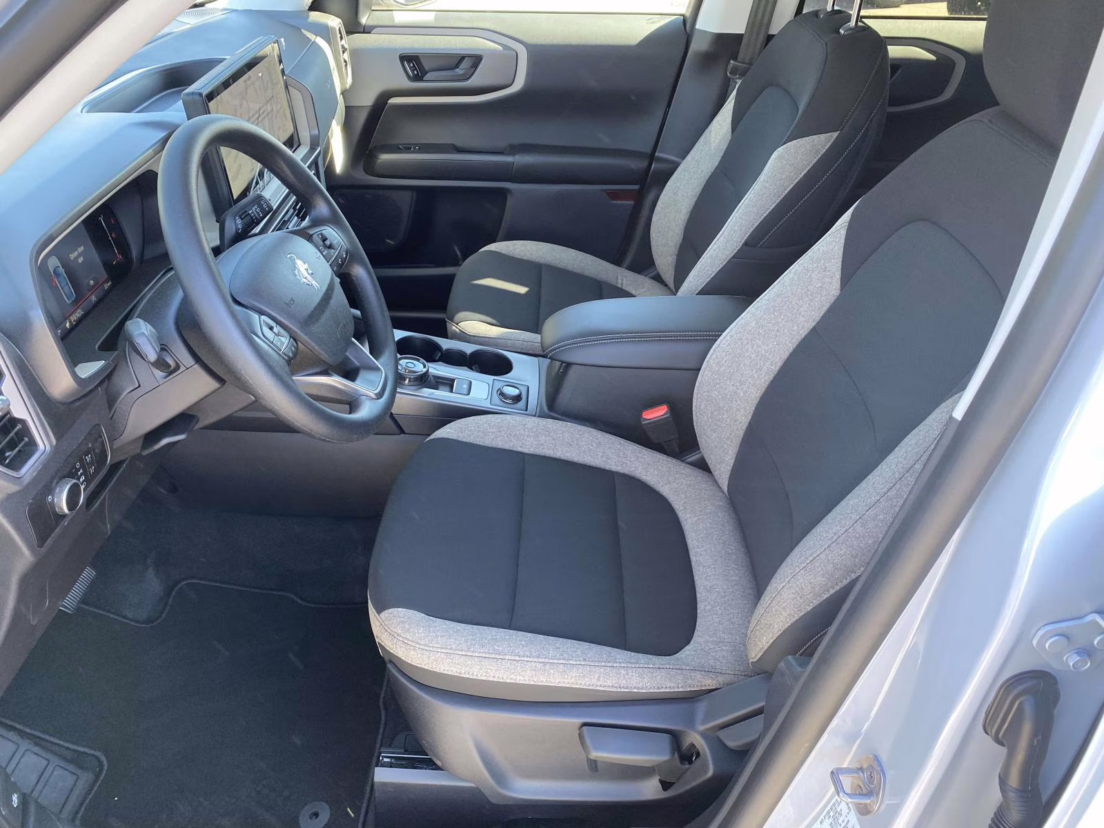 2026 White Metallic Ford Bronco Sport Big Bend 4X4 SUV