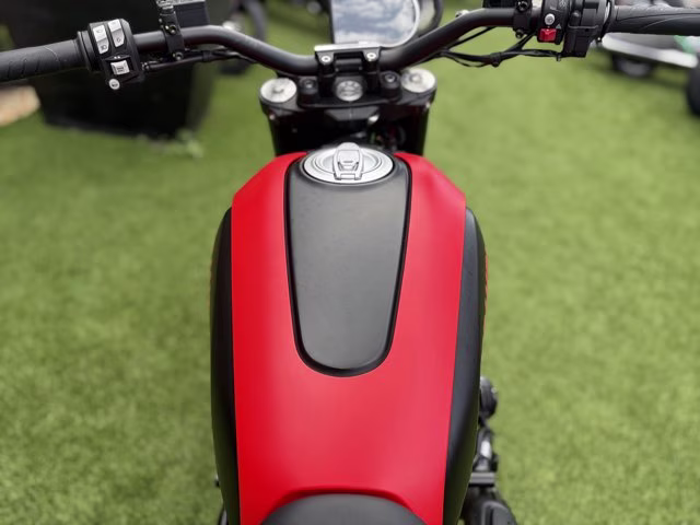 2024 Ducati SCRAMBLER FULL THROTTLE