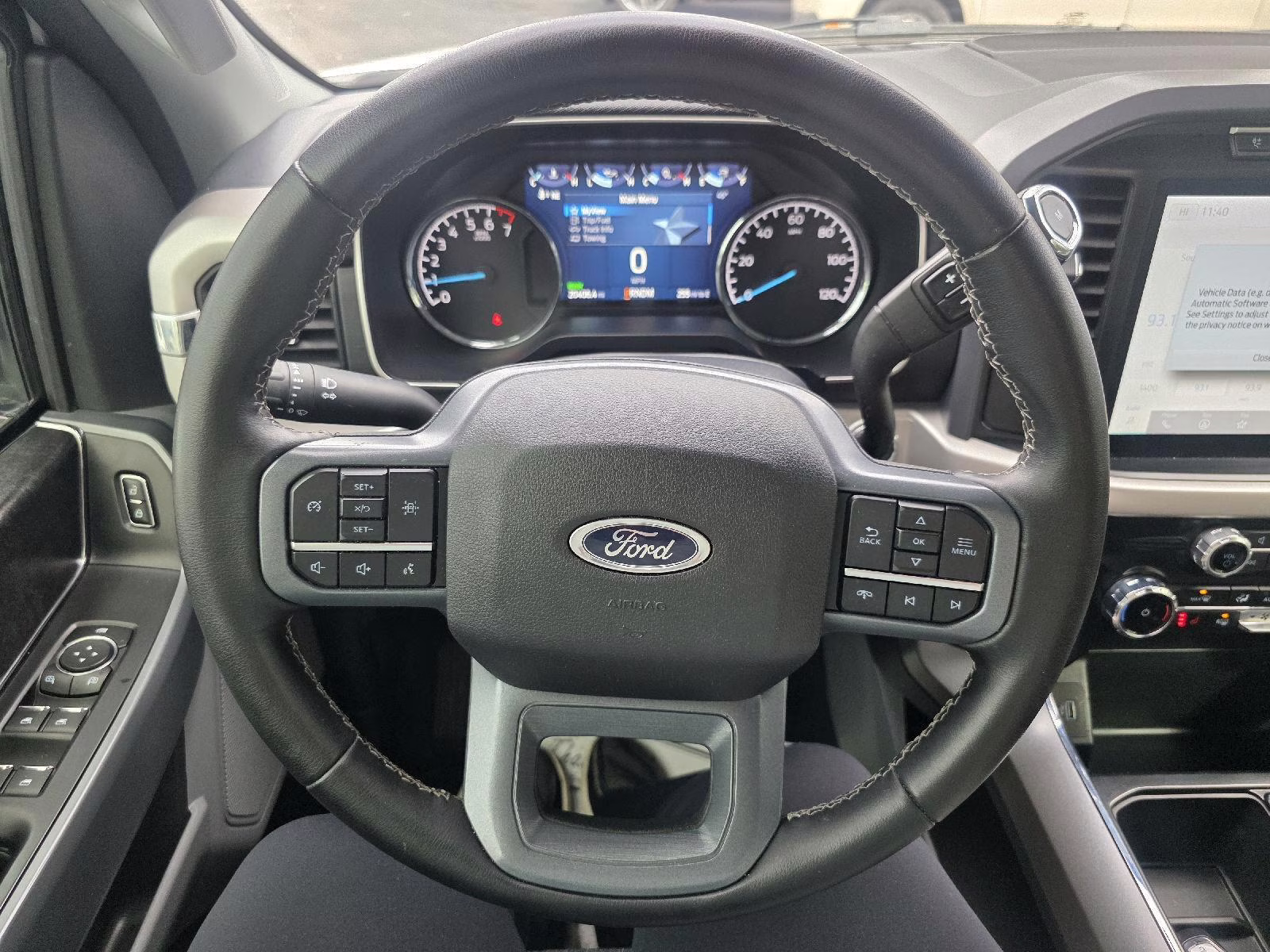 2023 Oxford White Ford F-150 XLT 4X4 Truck